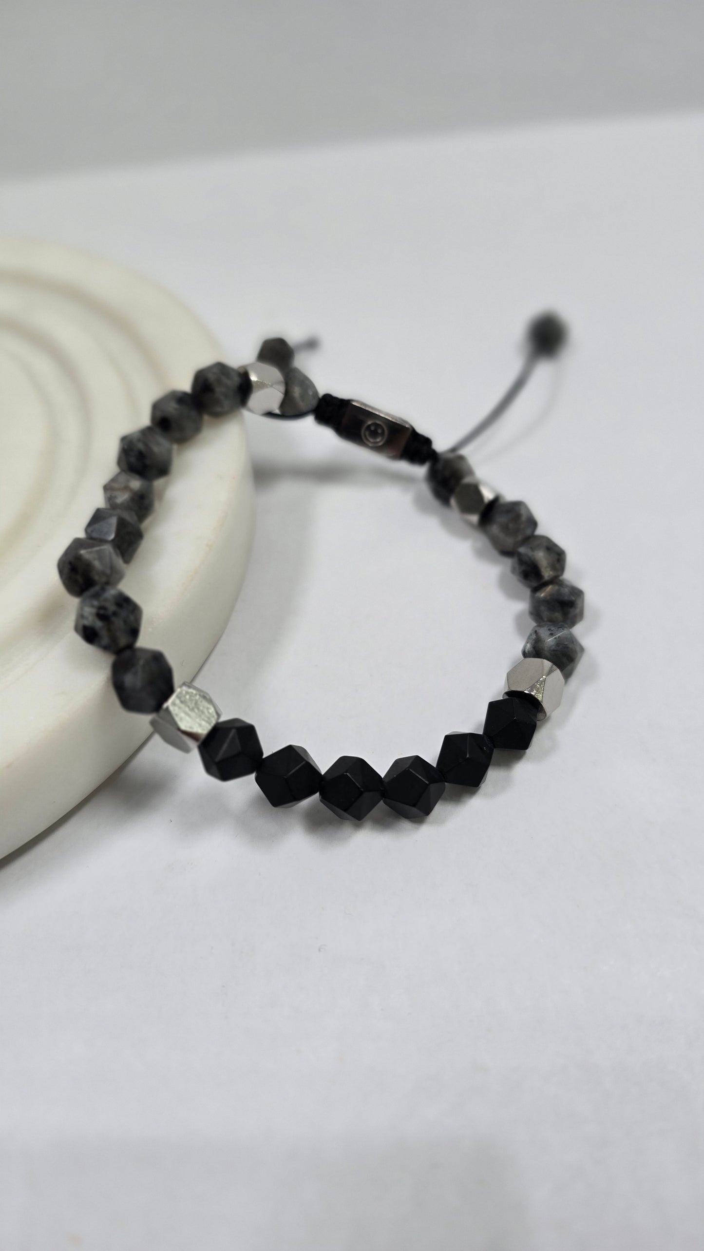 Pulsera "Titanium Hex" de Obsidiana y Labradorita