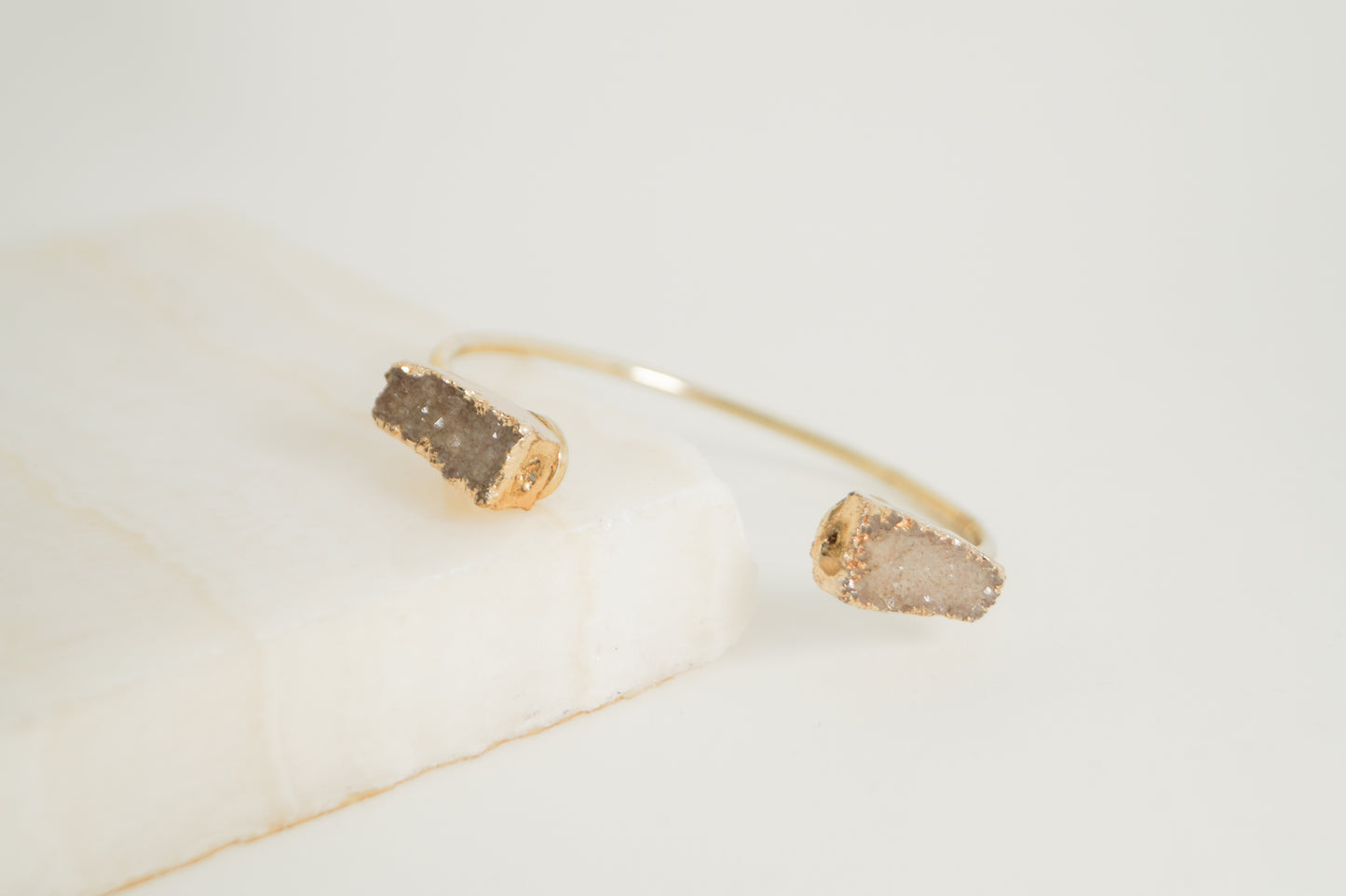 Pulsera cristal gris