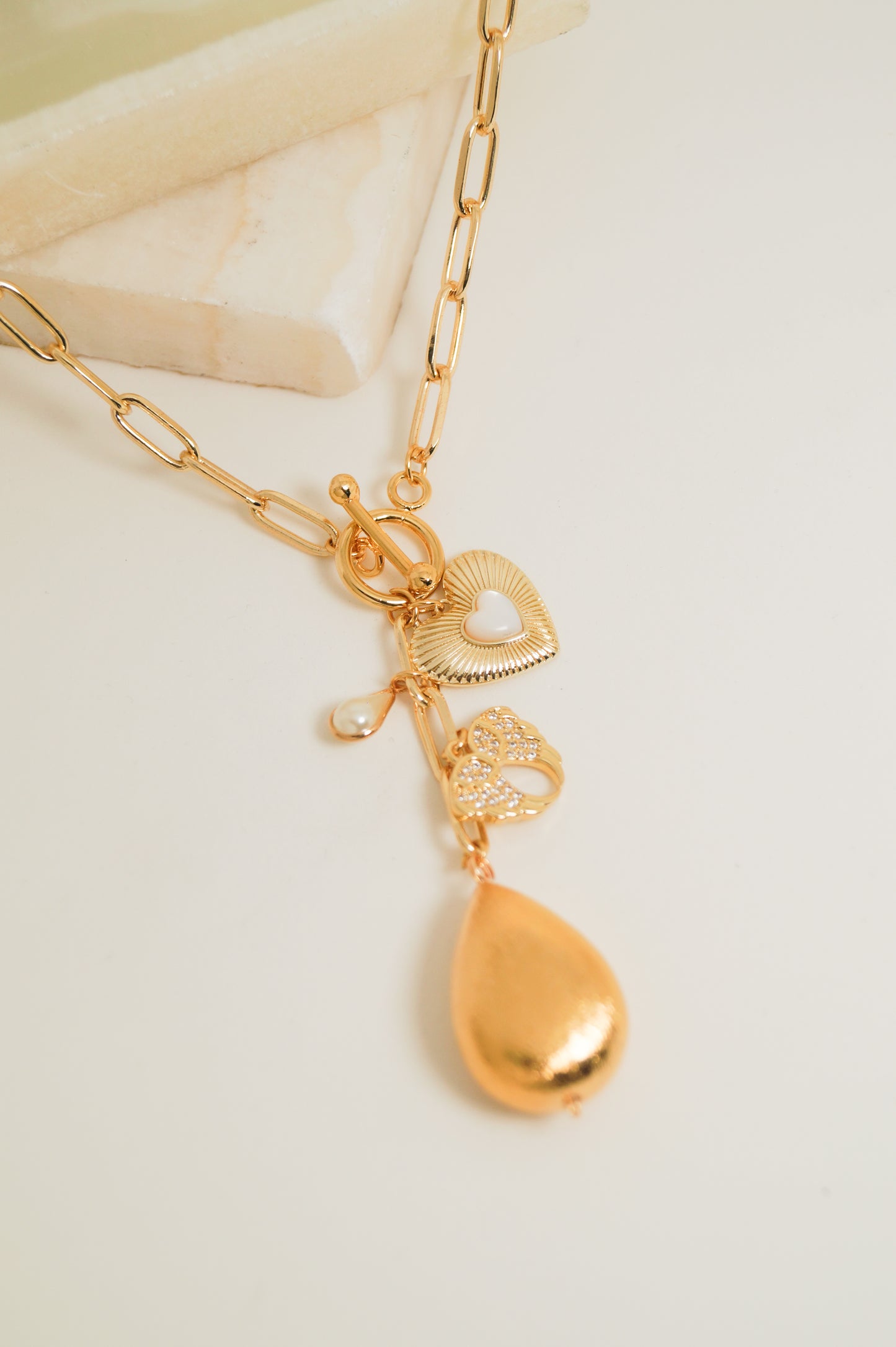 Collar gota y corazón