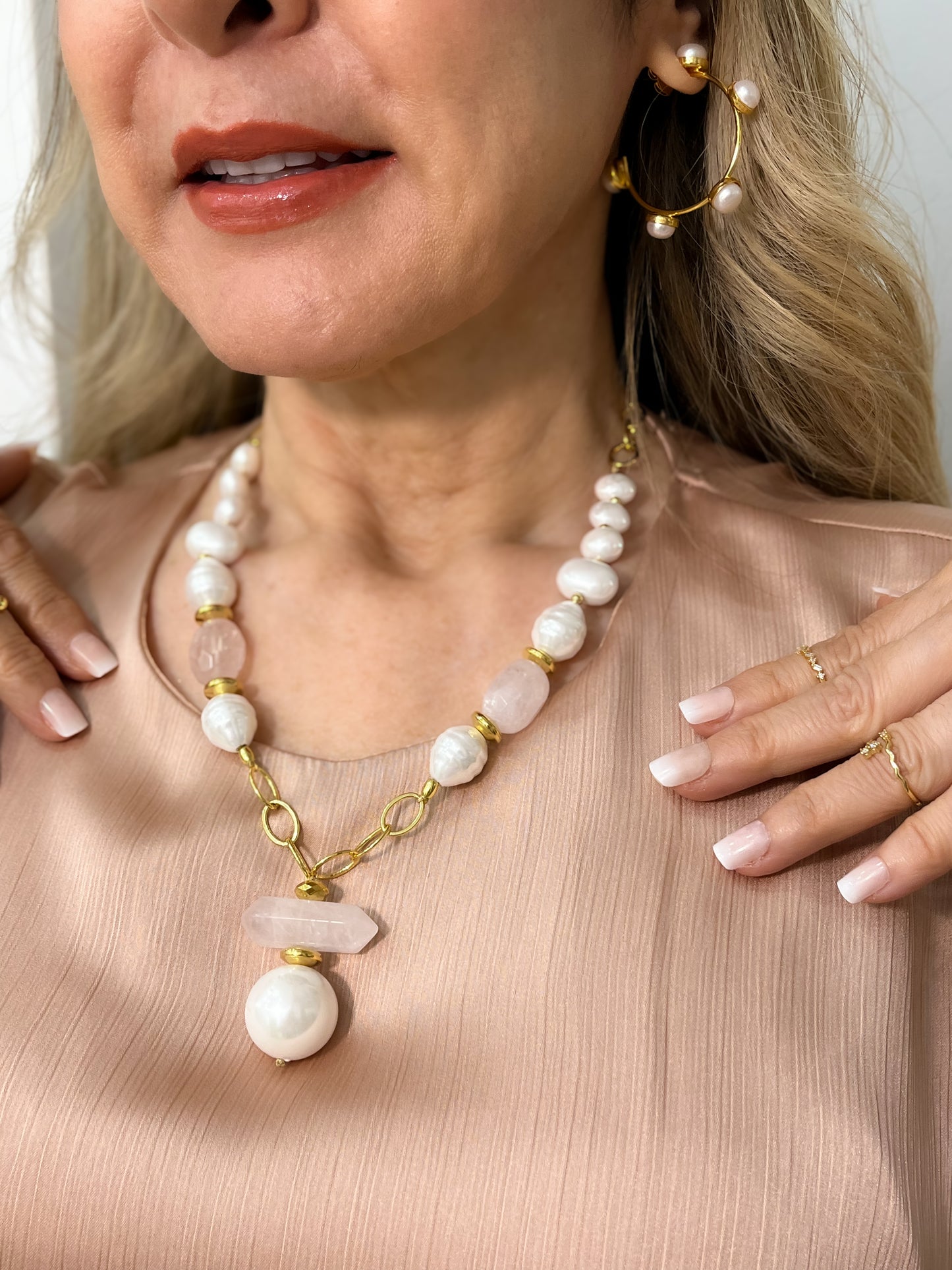 Perlas y cuarzos / Collar+Aretes+Anillo