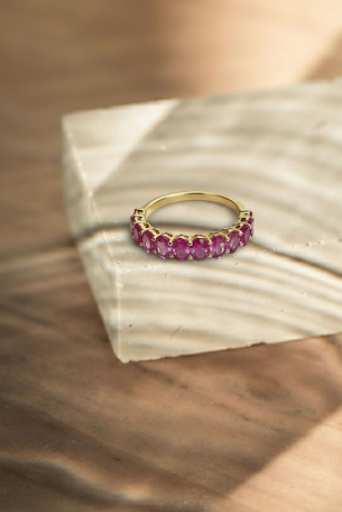 Anillo Zirconias Fucsias