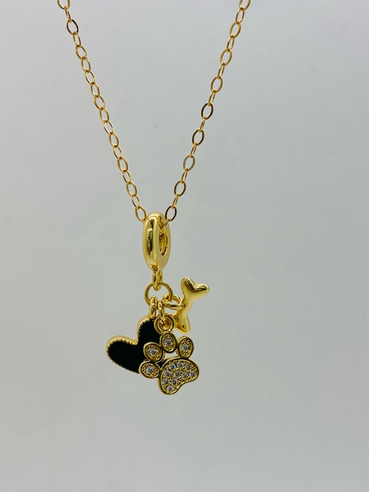 Collar Dije Hueso de Perro, Corazón y Huella