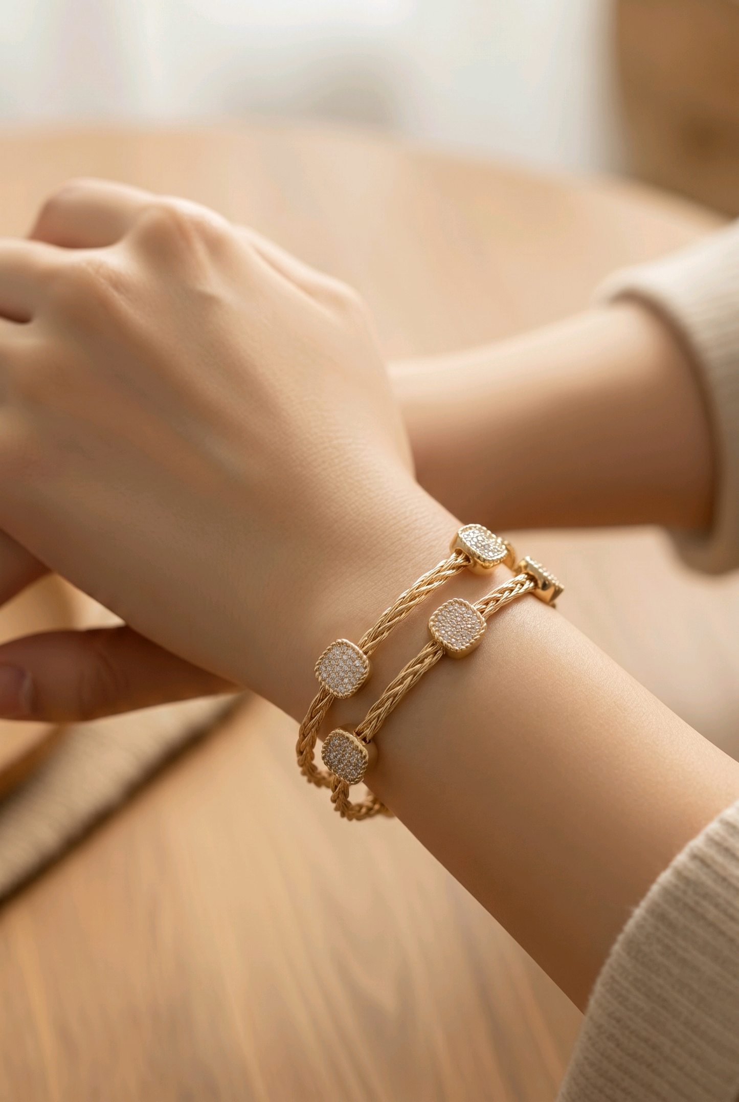 PULM  -Brazalete Quadro Capuchino