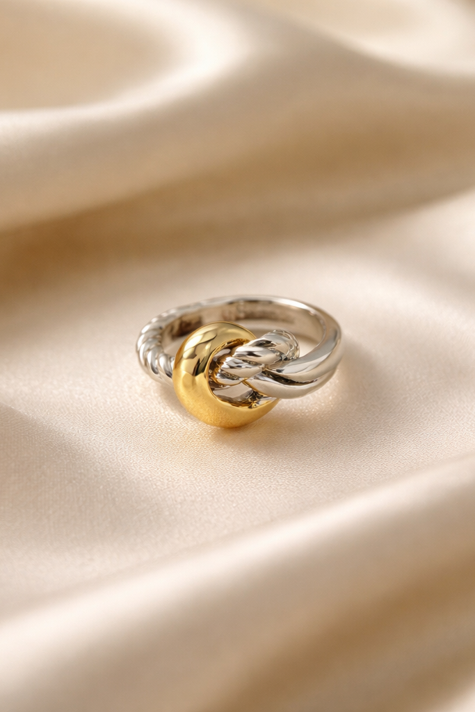 Anillo Entrelazado Nudo