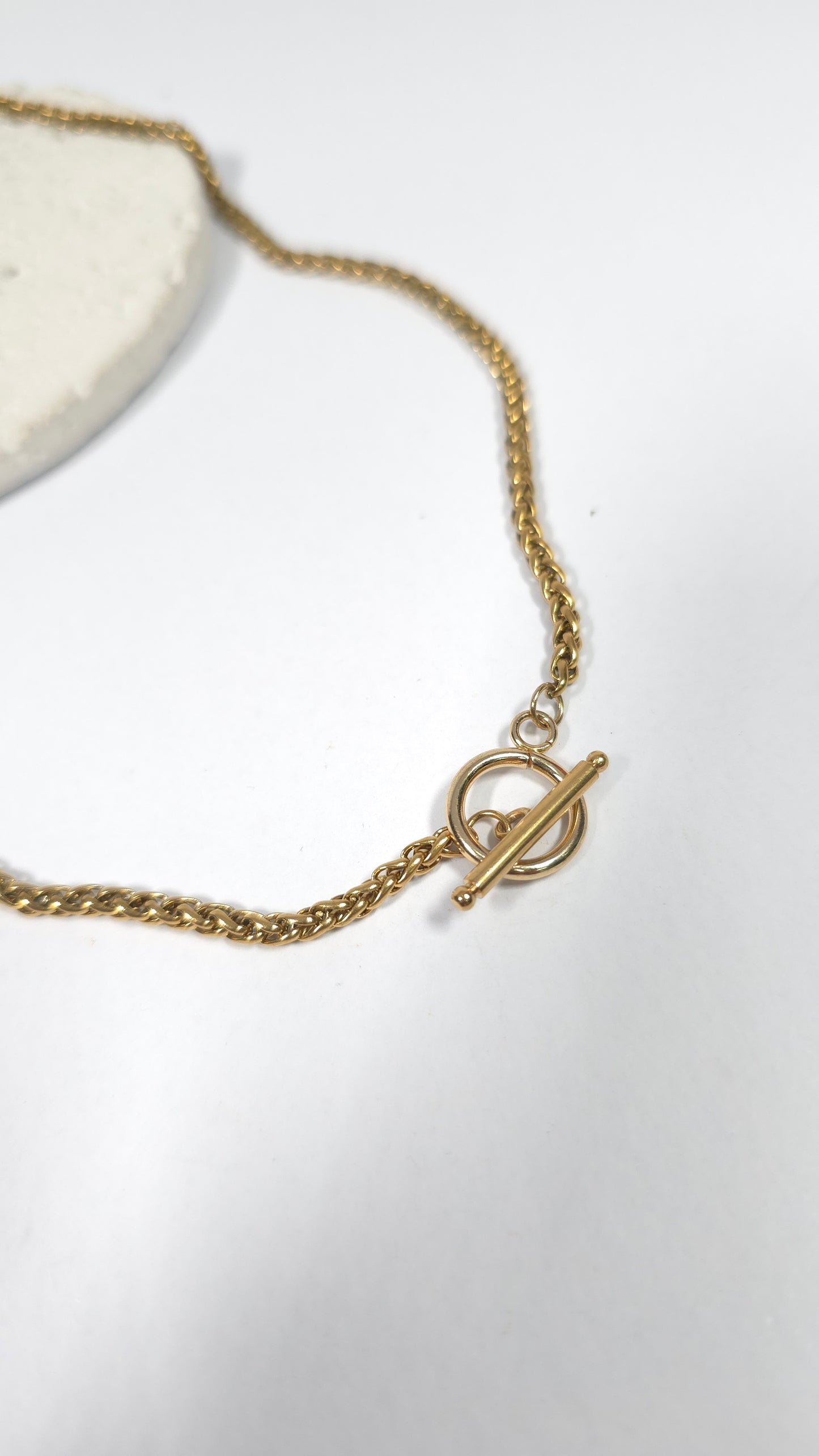 Collar Cadena Fina con Cierre Marinero T-Bar