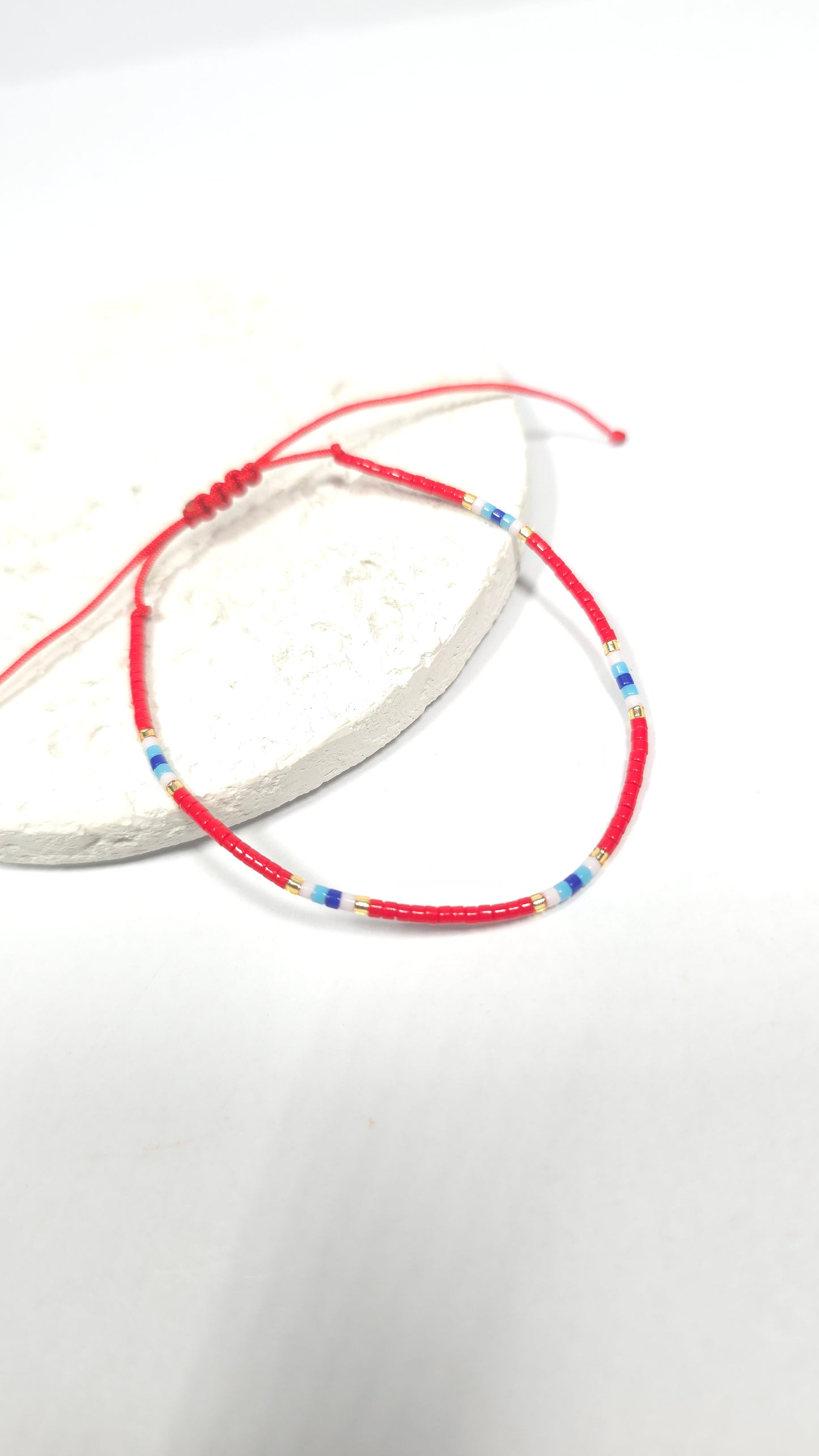 Pulsera "Hilo Rojo Protección"