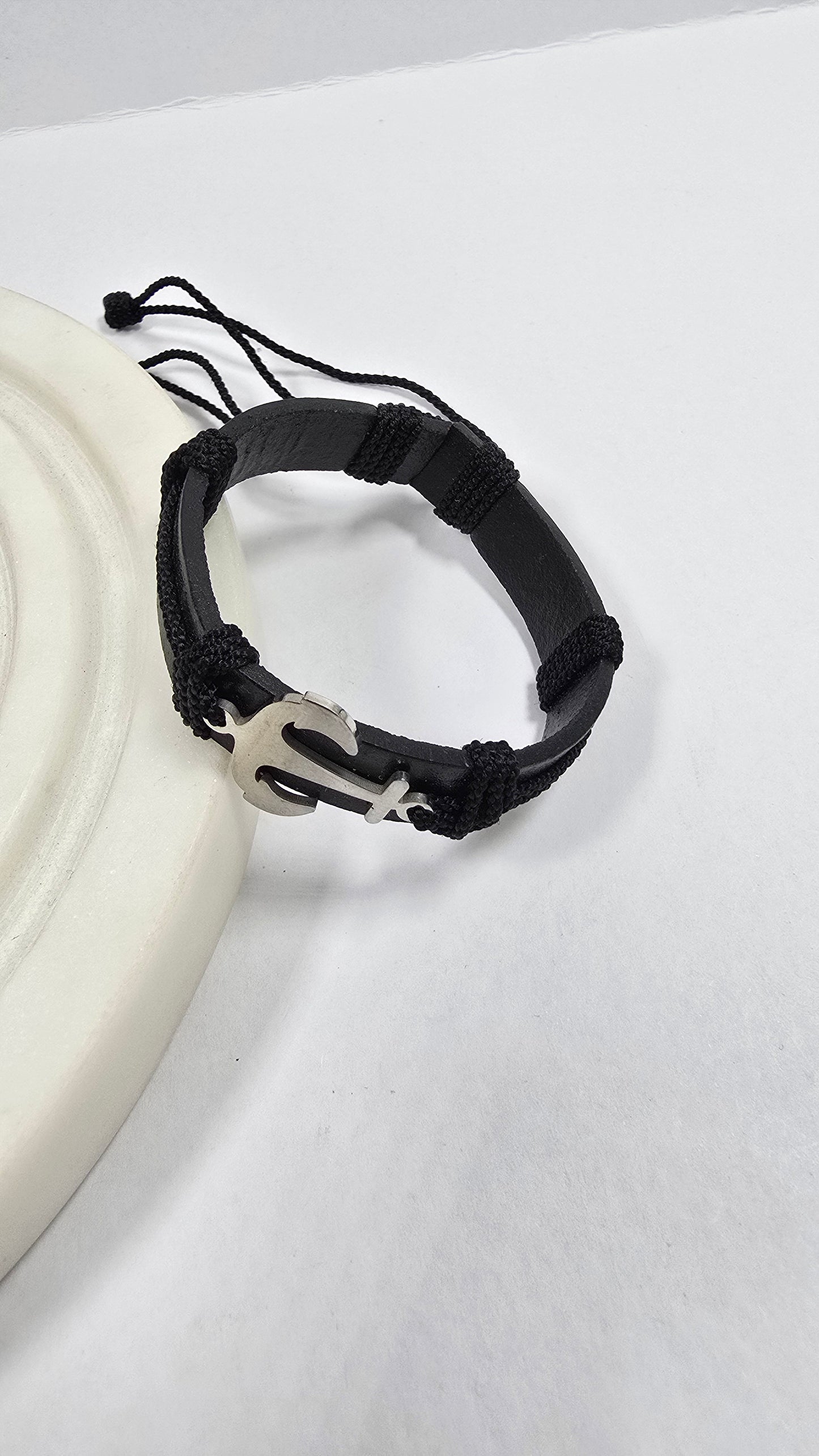 Pulsera Náutica "Ancla Profunda"