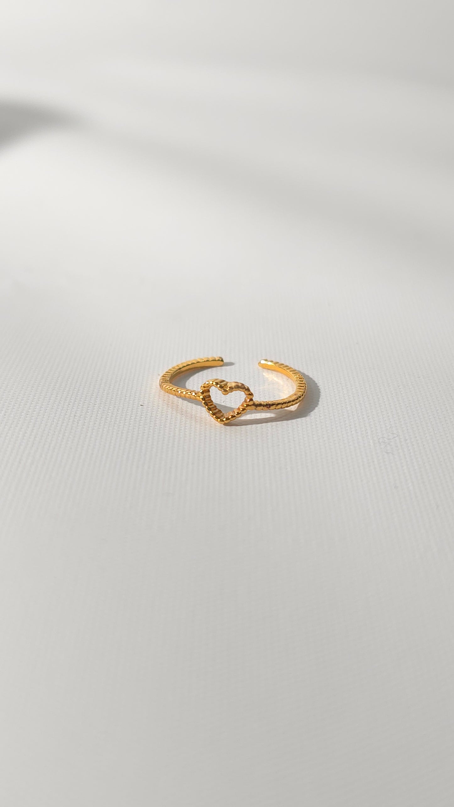 Anillo Midi Texturizado "Heartbeat" Dorado