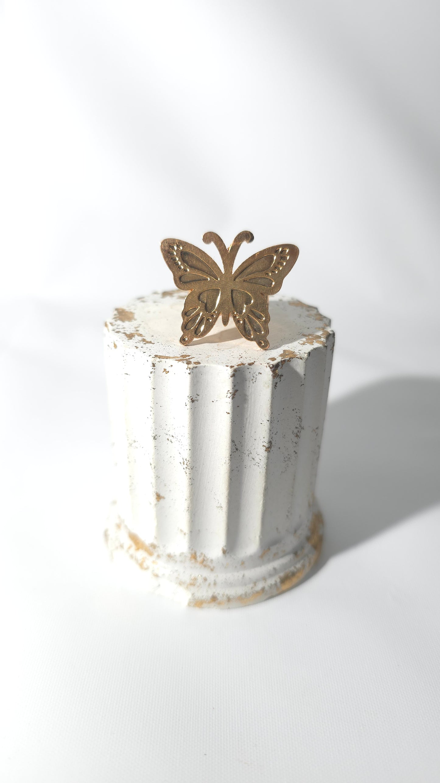 Anillo Mariposa Dorada "Vuelo Libre"
