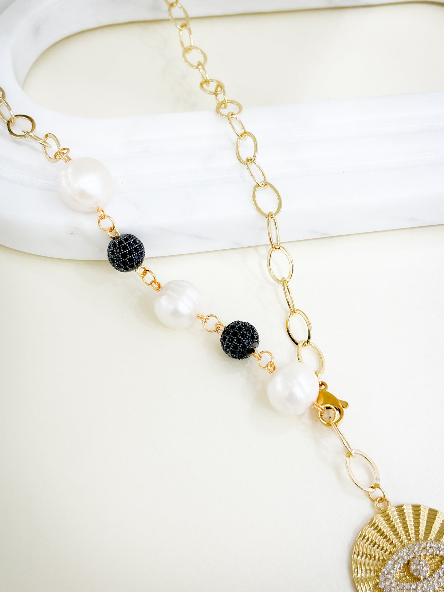 Collar grueso Ojo turco y Perlas