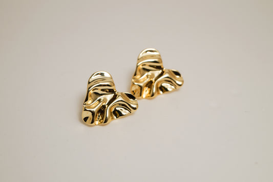 Aretes Corazón en Baño de Oro 24K