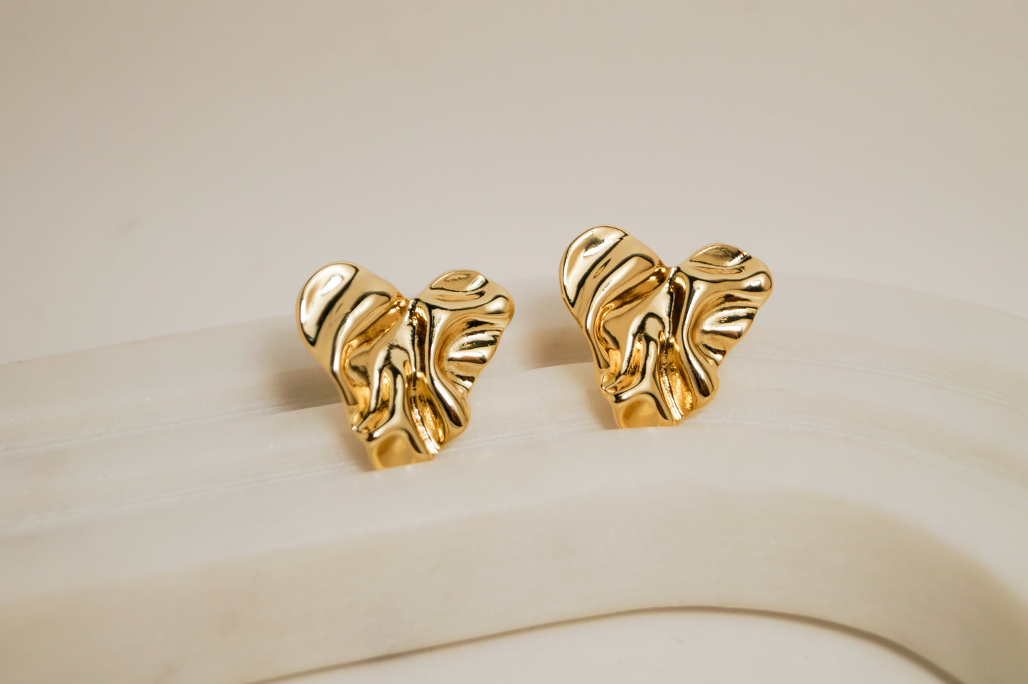 Aretes Corazón en Baño de Oro 24K