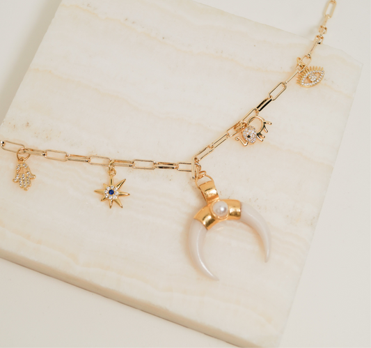 Collar de cuerno