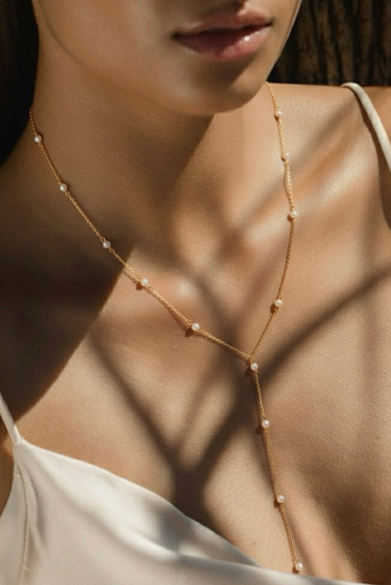 Collar Perlas Escote Profundo