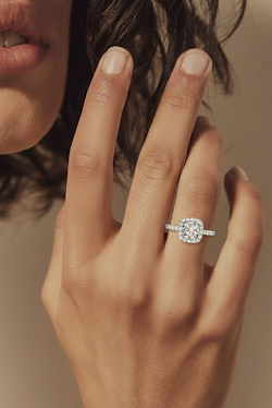 Anillo Zirconia Plateada